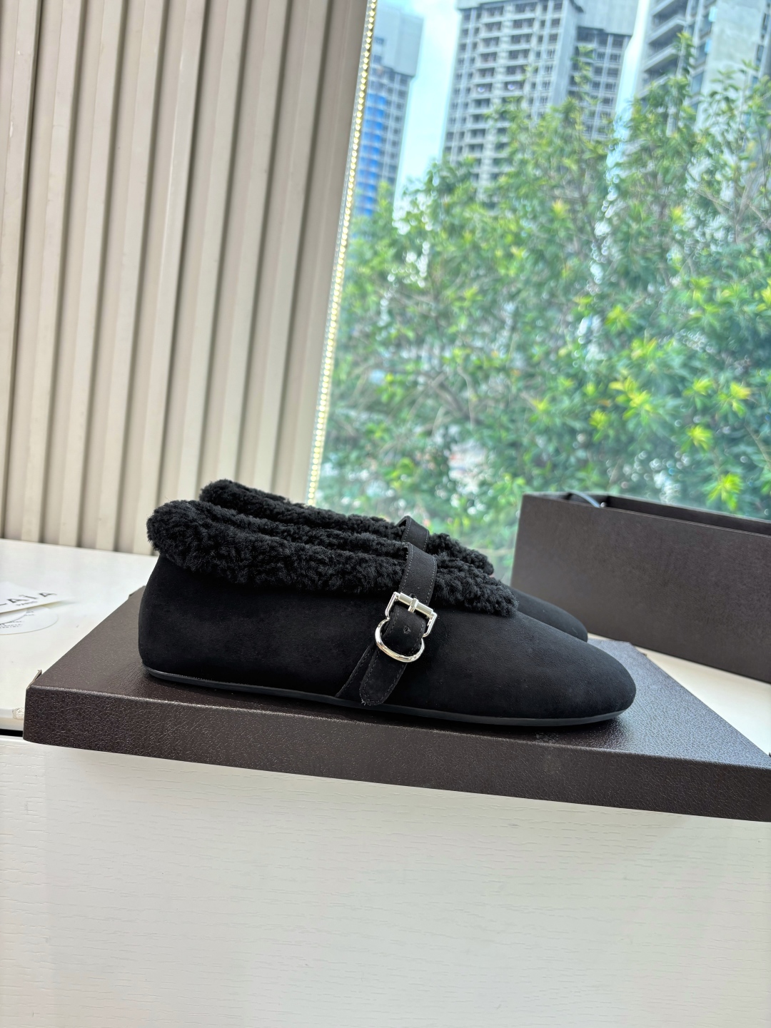 Alaia 알라이아 양털 방한화 로퍼 신발