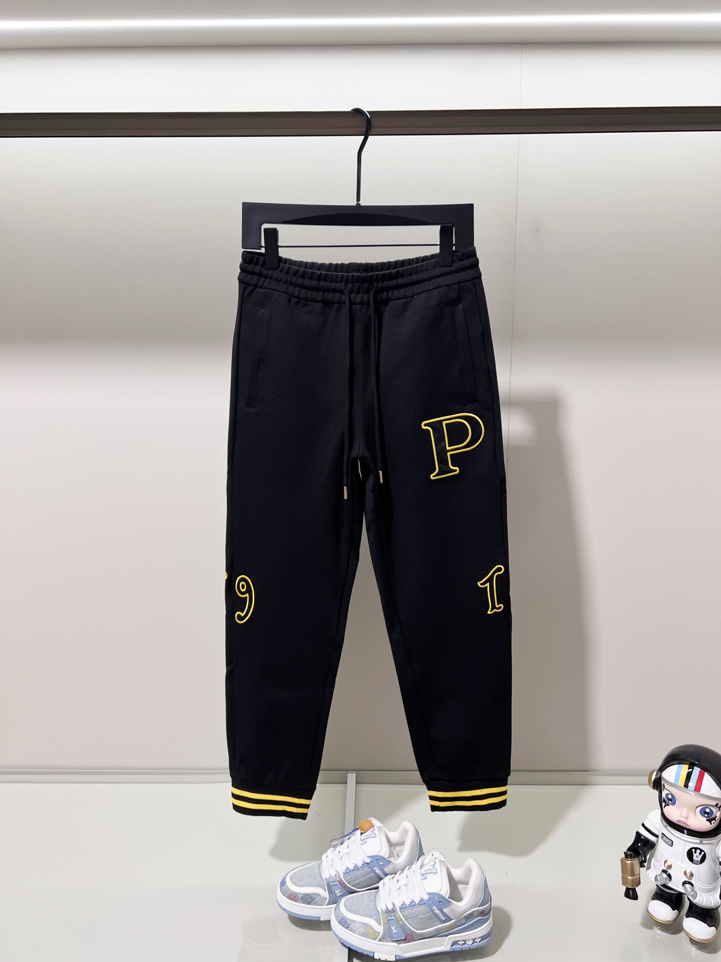 PRADA 프라다 맞춤 원단 조거 팬츠 바지 의류