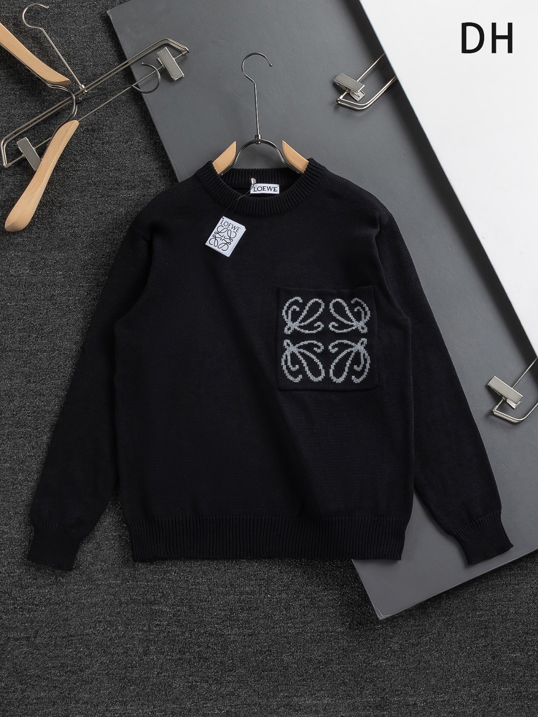 LOEWE 로에베 니트 의류