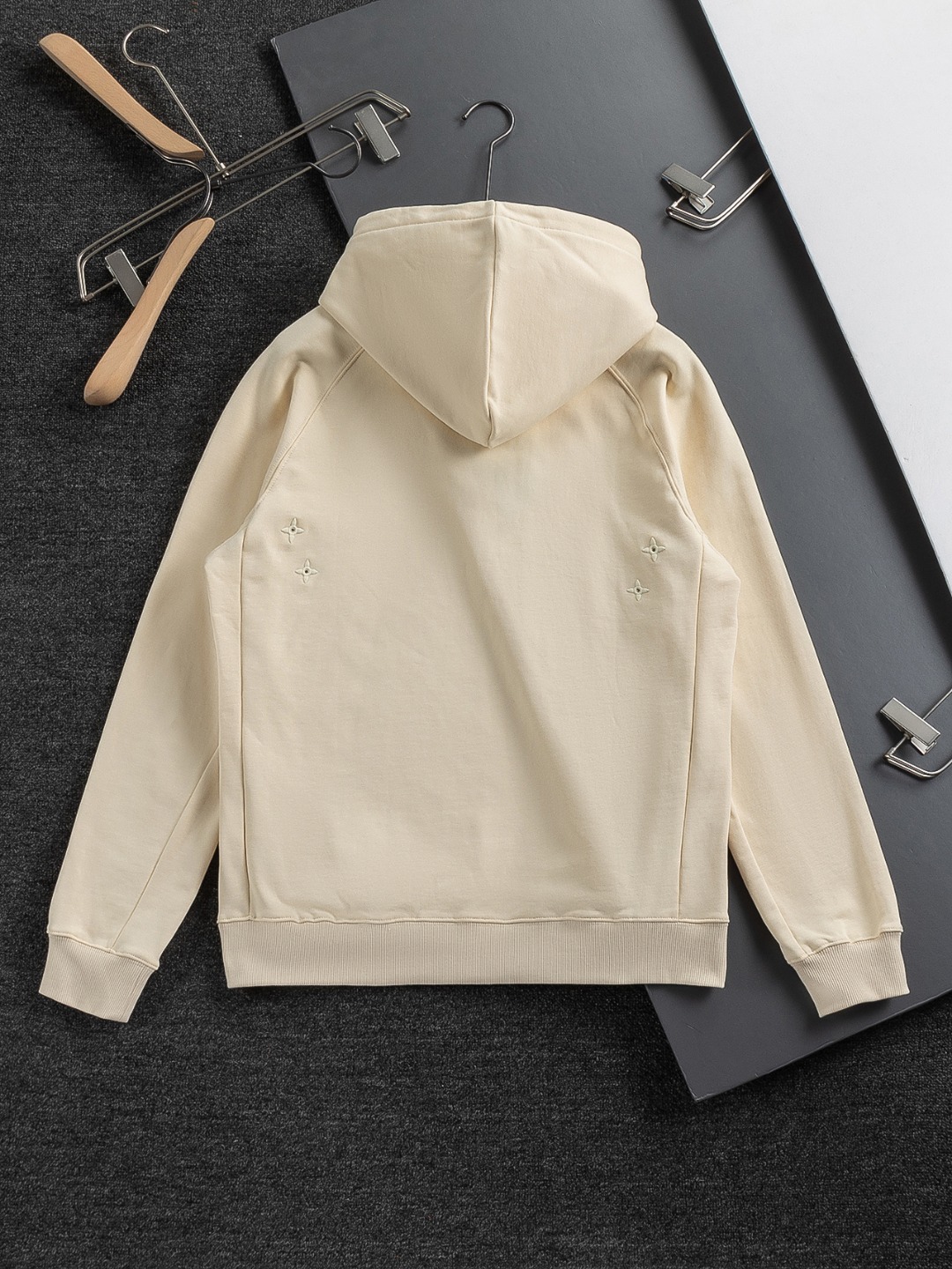 Louis Vuitton LV 루이비통 로고 후드티 의류