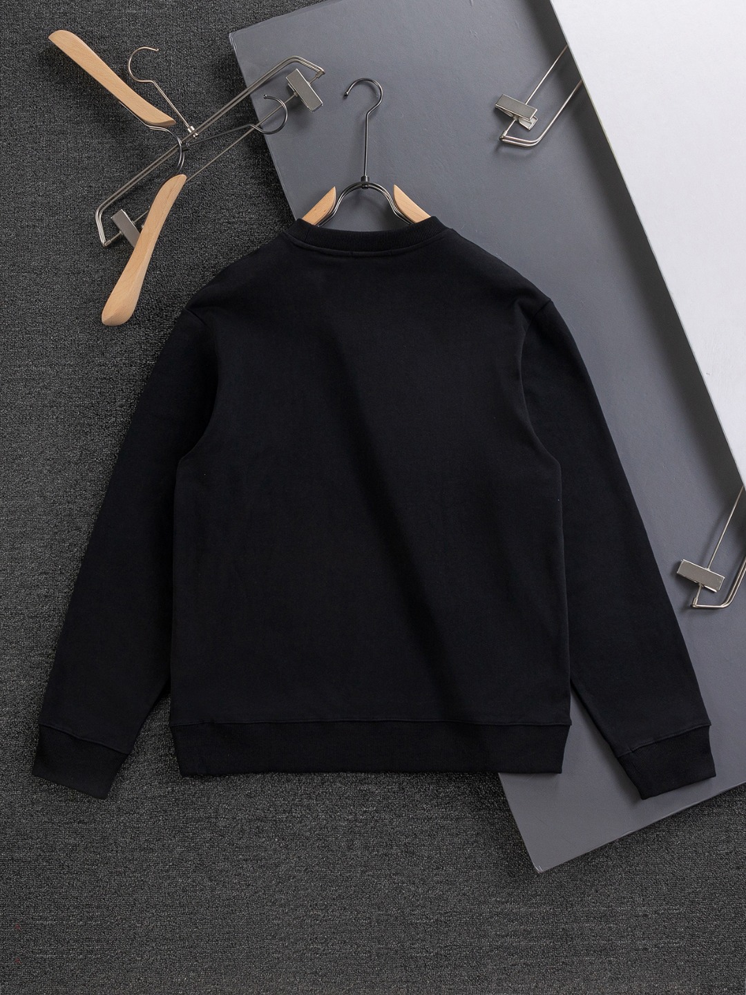 Loewe × On 로에베 로고 맨투맨 티셔츠 의류