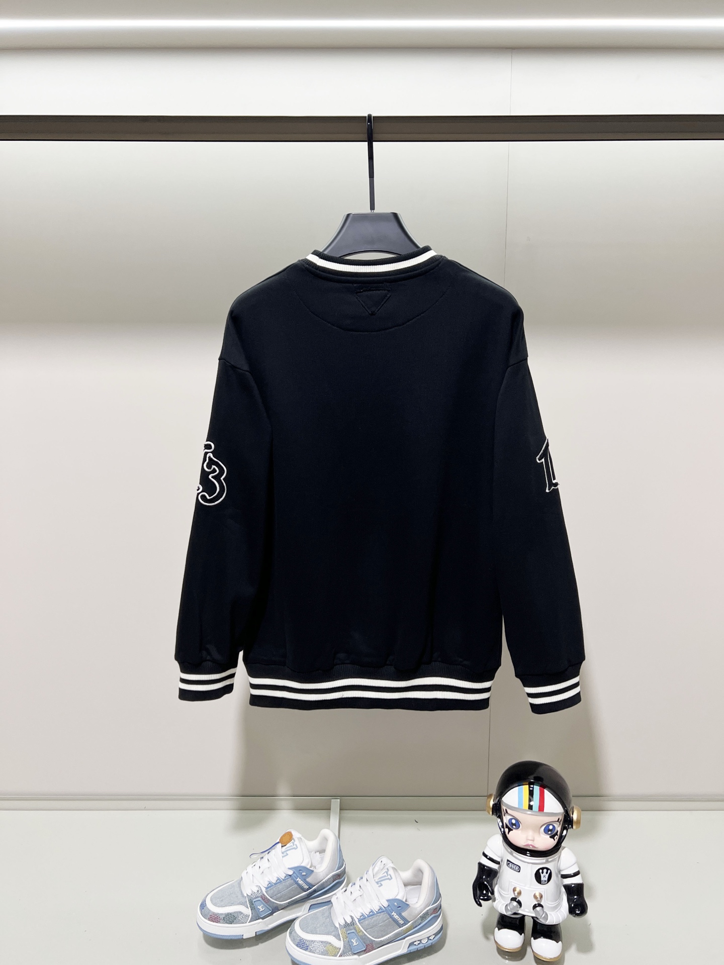 PRADA 프라다 라운드넥 맨투맨 티셔츠 의류