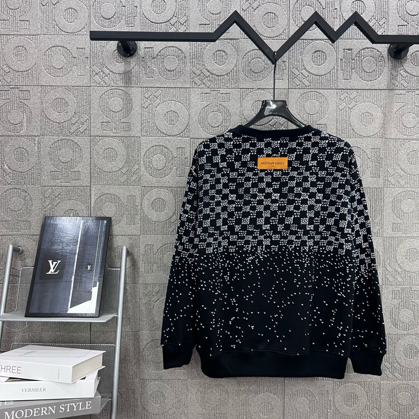 Louis Vuitton LV 루이비통 풀프린트 로고 체커보드 맨투맨 티셔츠 의류