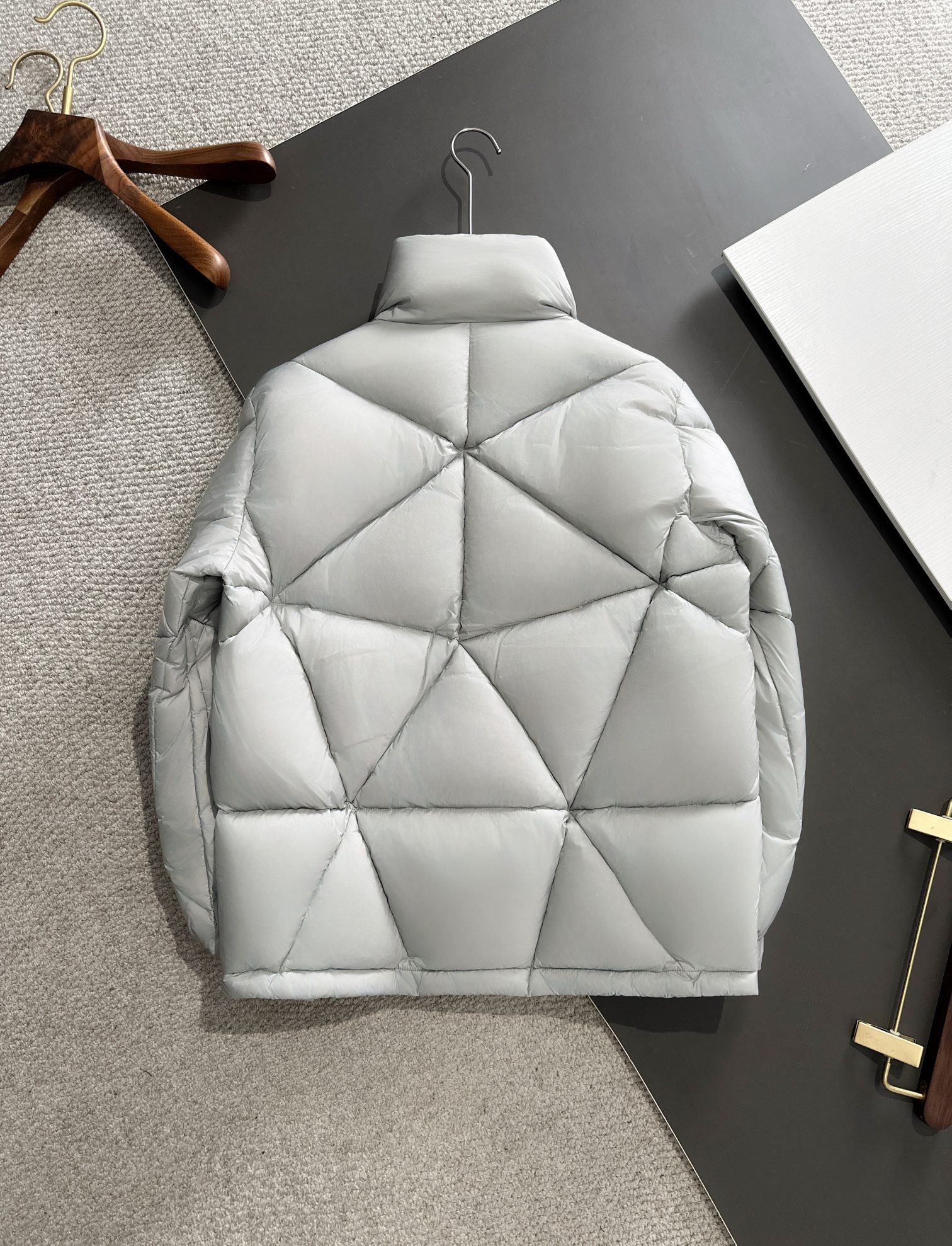 MONCLER × Pharrell Williams 몽클레어 몽클레르 패딩 점퍼 의류