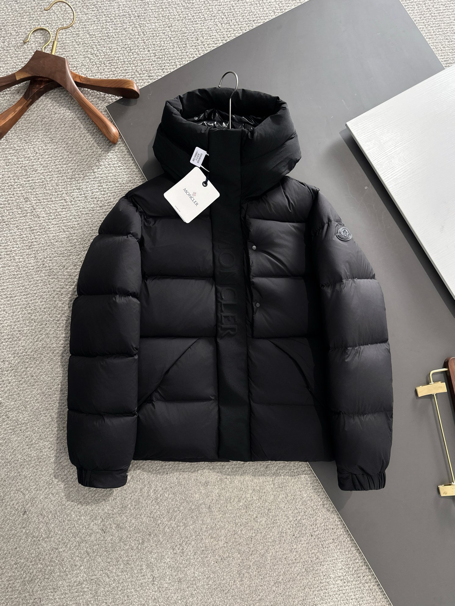 MONCLER 몽클레어 몽클레르 블랙워리어 패딩 점퍼 의류