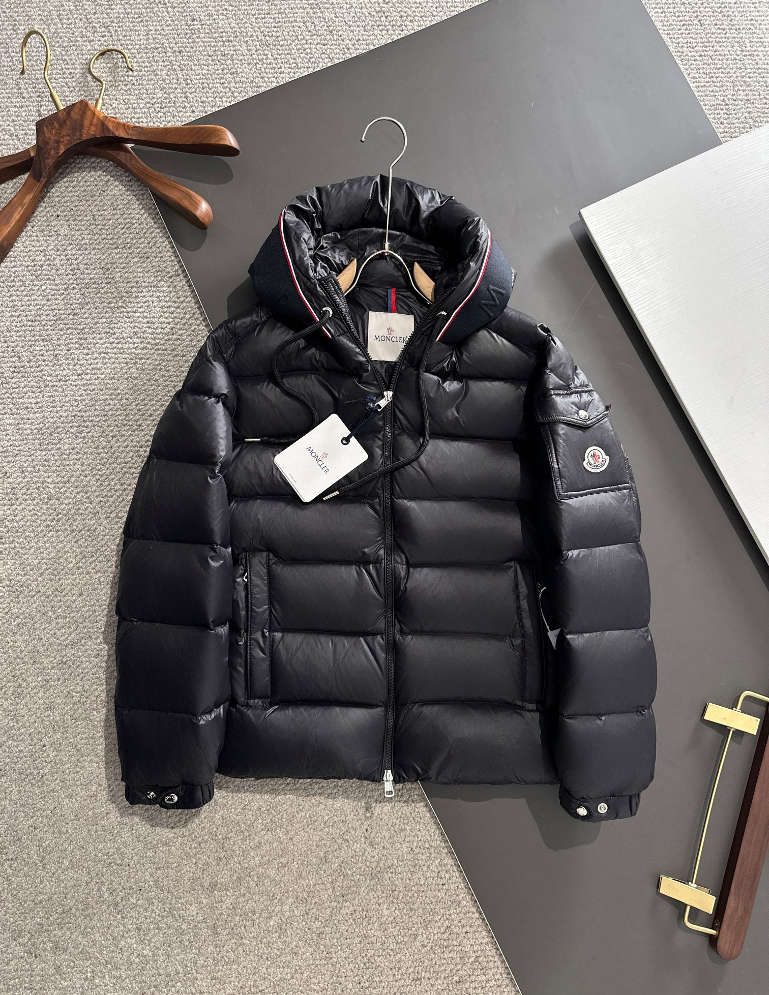 Moncler 몽클레어 몽클레르 후드 패딩 점퍼 의류