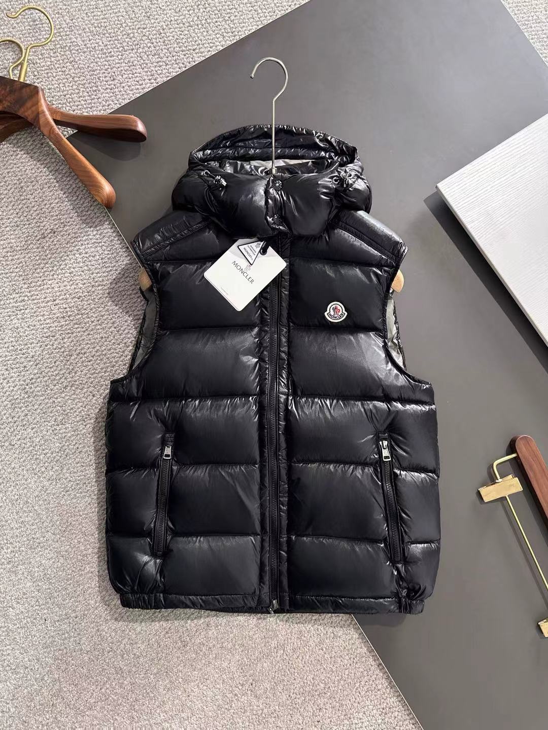 Moncler 클래식 Maya 마야 패딩 조끼 베스트 의류