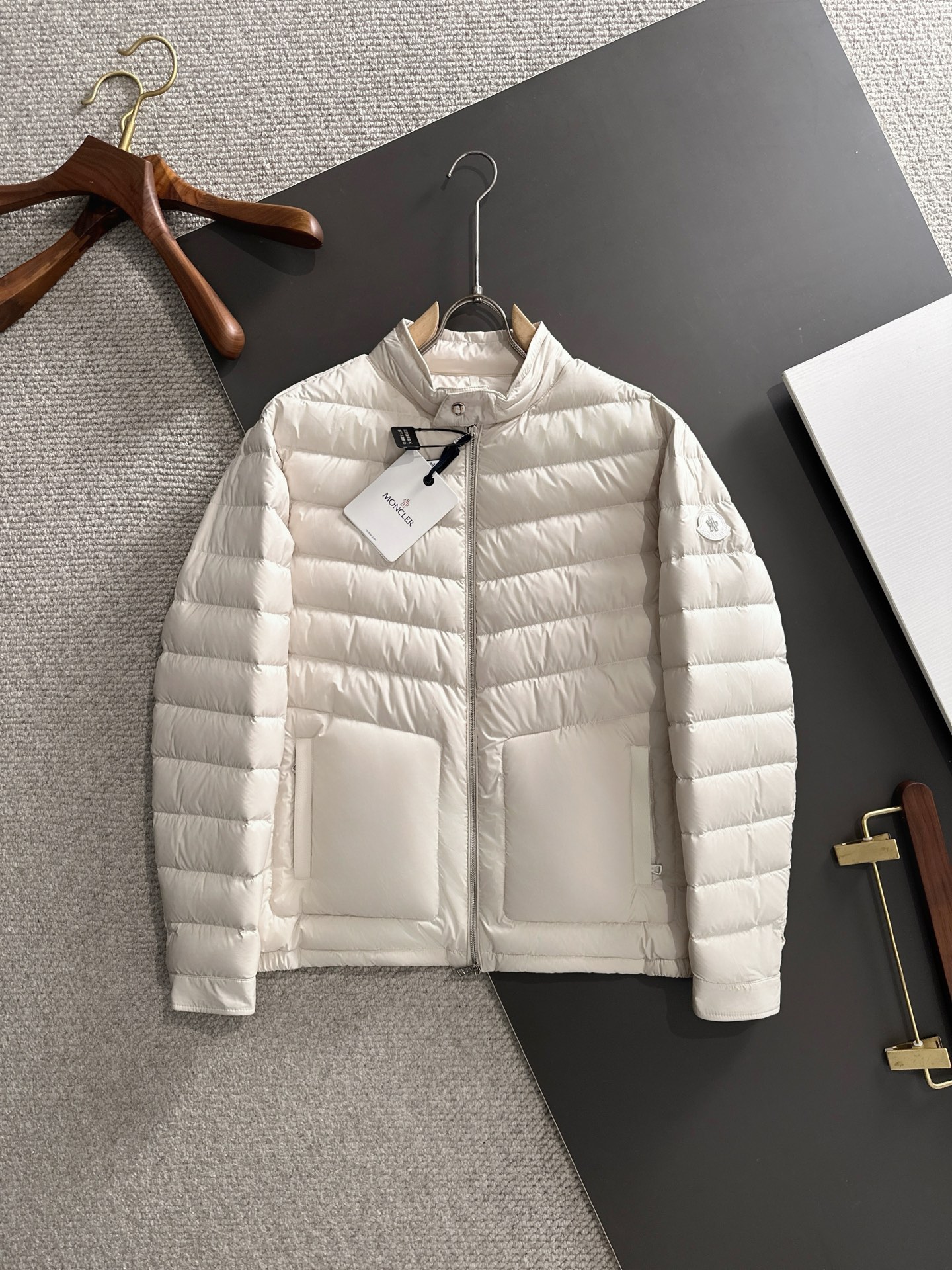 Moncler 몽클레어 몽클레르 경량 패딩 점퍼 의류