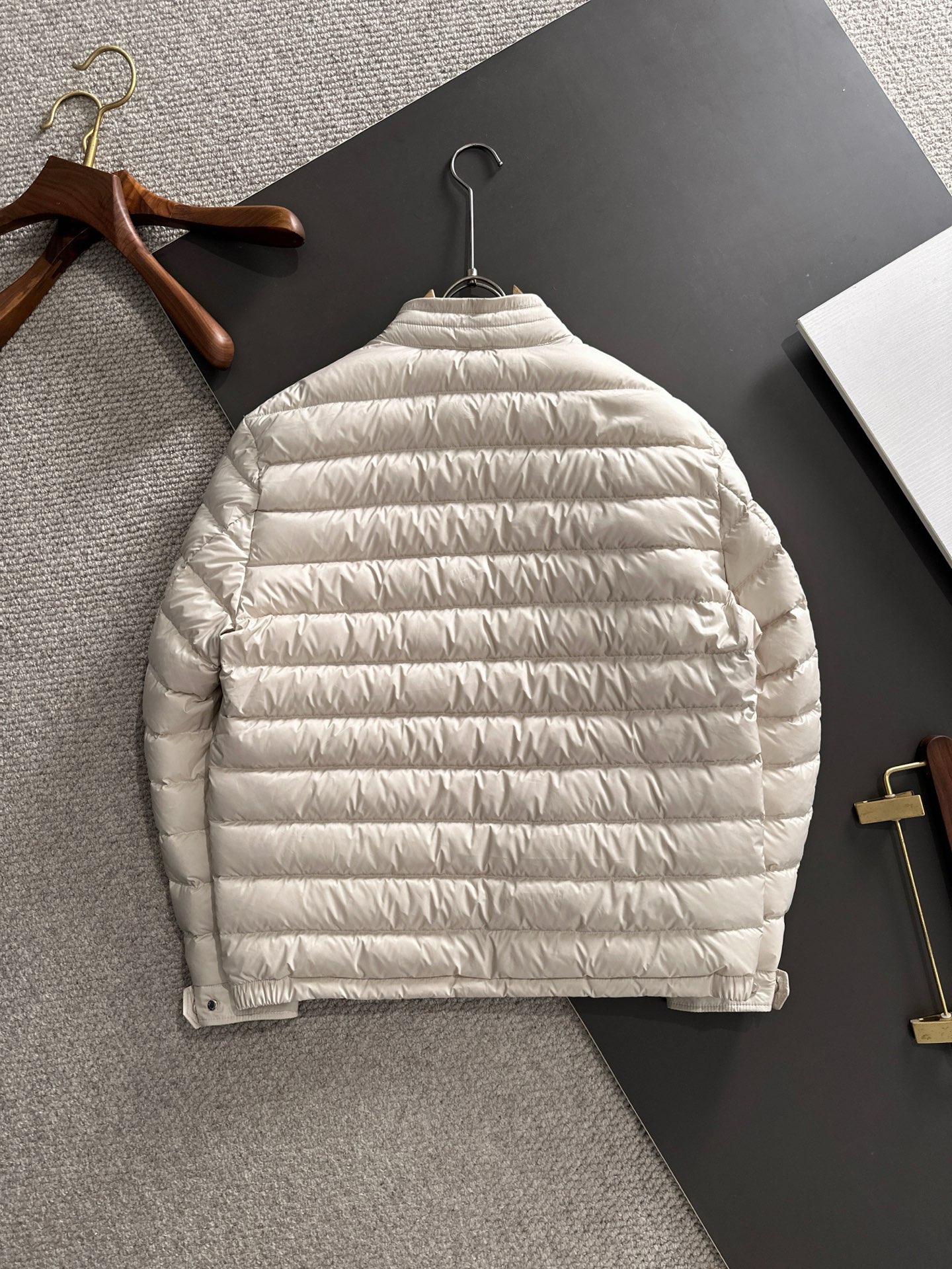 Moncler 몽클레어 몽클레르 경량 패딩 점퍼 의류