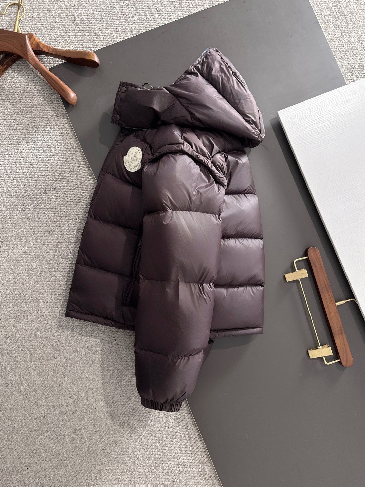 Moncler 몽클레어 몽클레르 로고 탈부착 소매 패딩 점퍼 의류