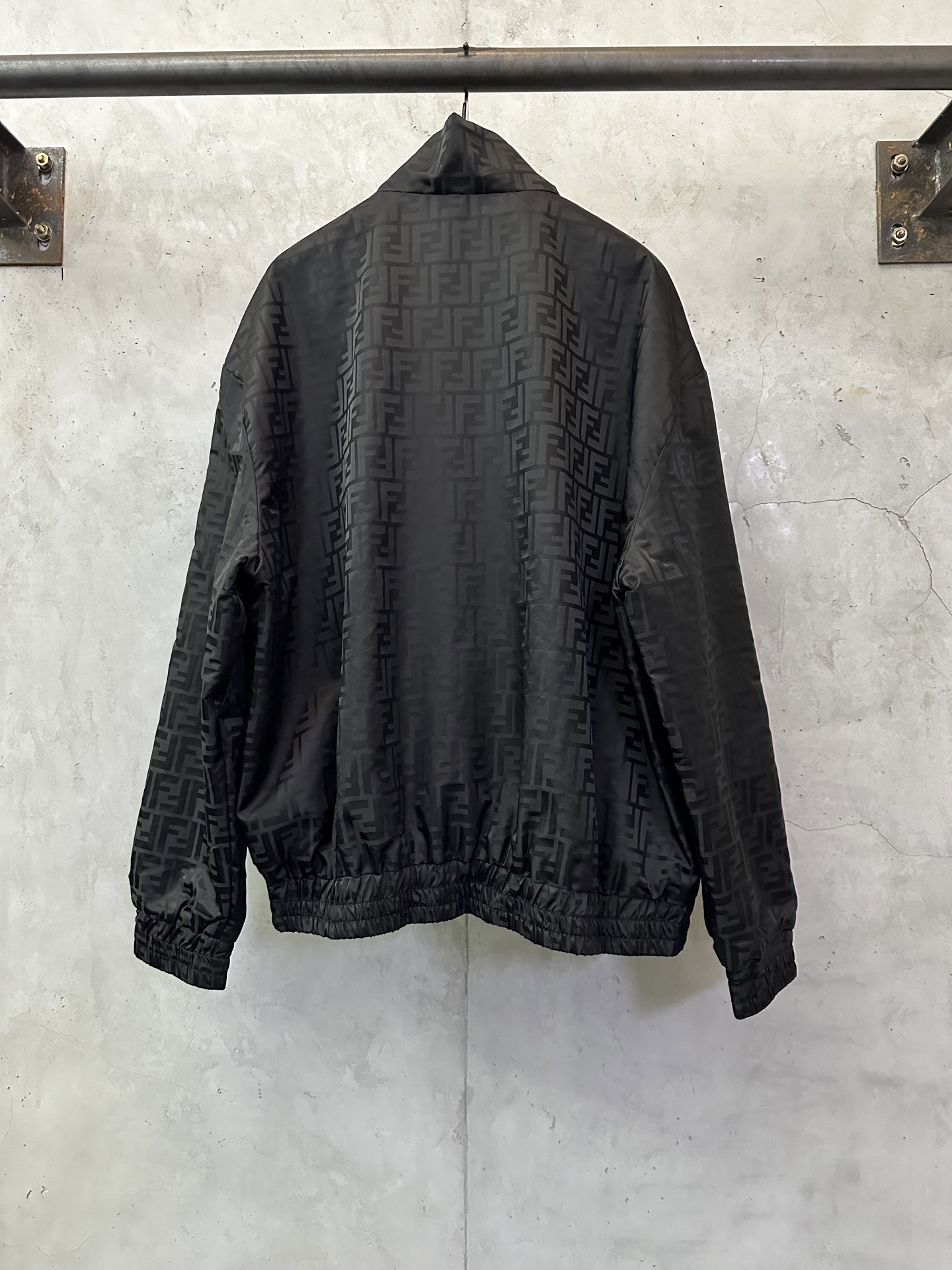 FENDI 펜디 스탠드카라 나일론 플라이트 재킷 자켓 의류