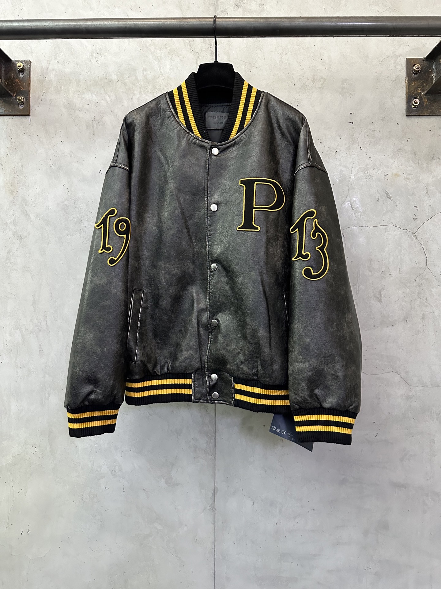 PRADA 프라다 가죽 플라이트 자켓 재킷 의류