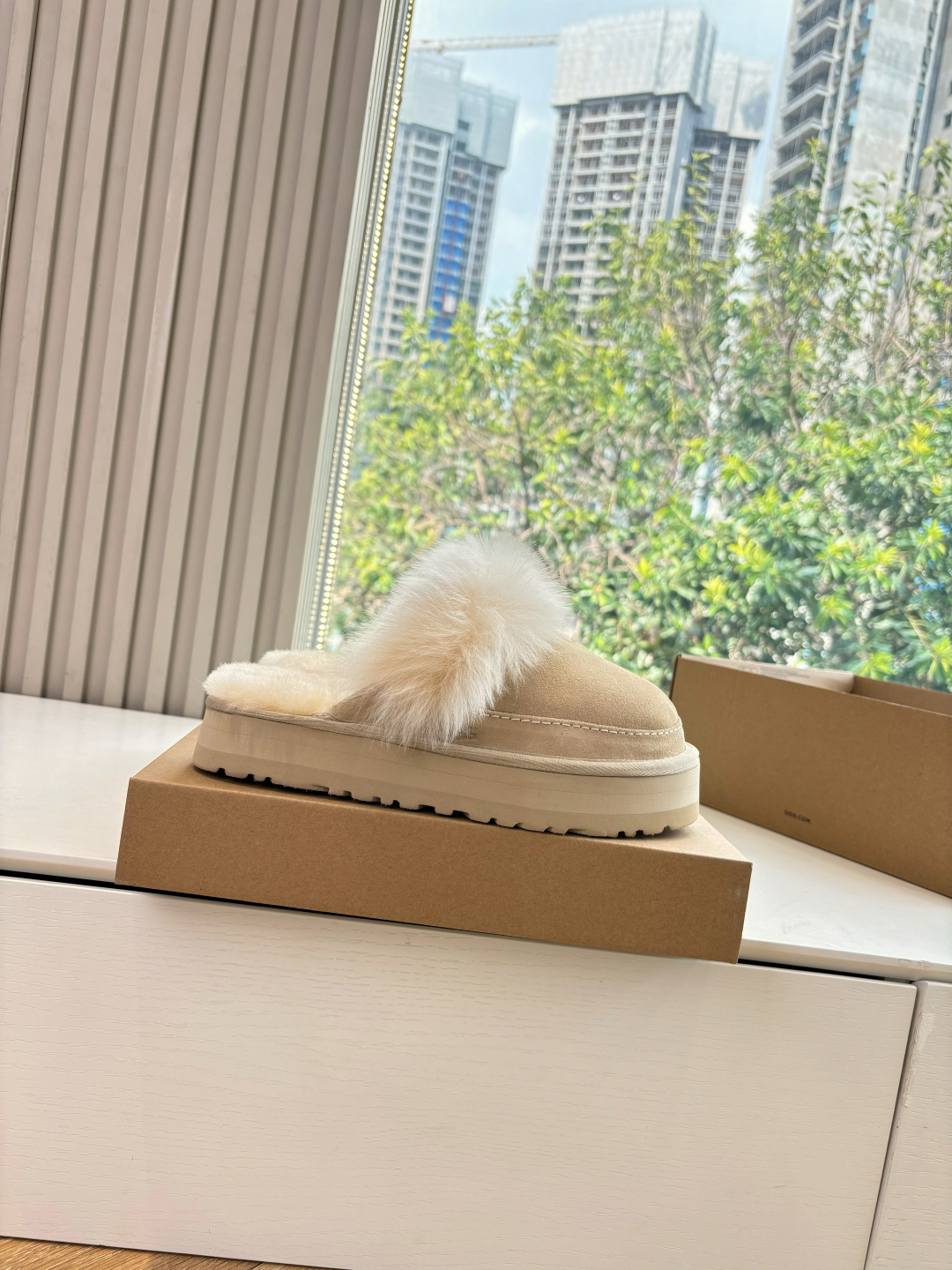 UGG 어그 커플용 겨울 슬립온 슬리퍼 신발