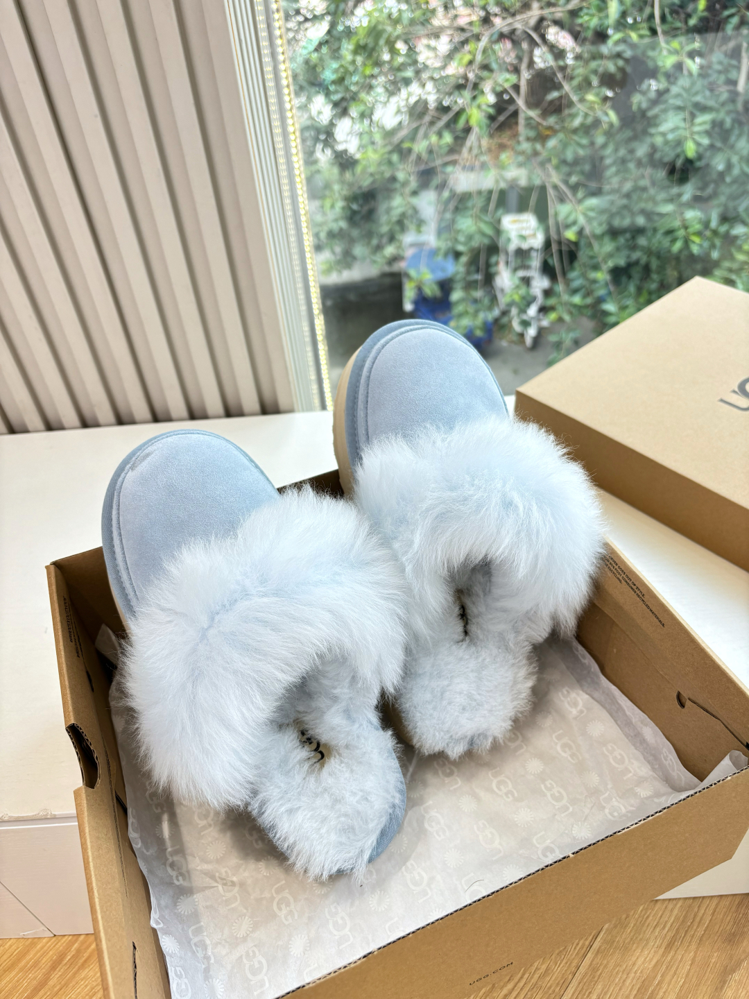 UGG 어그 커플용 겨울 슬립온 슬리퍼 신발