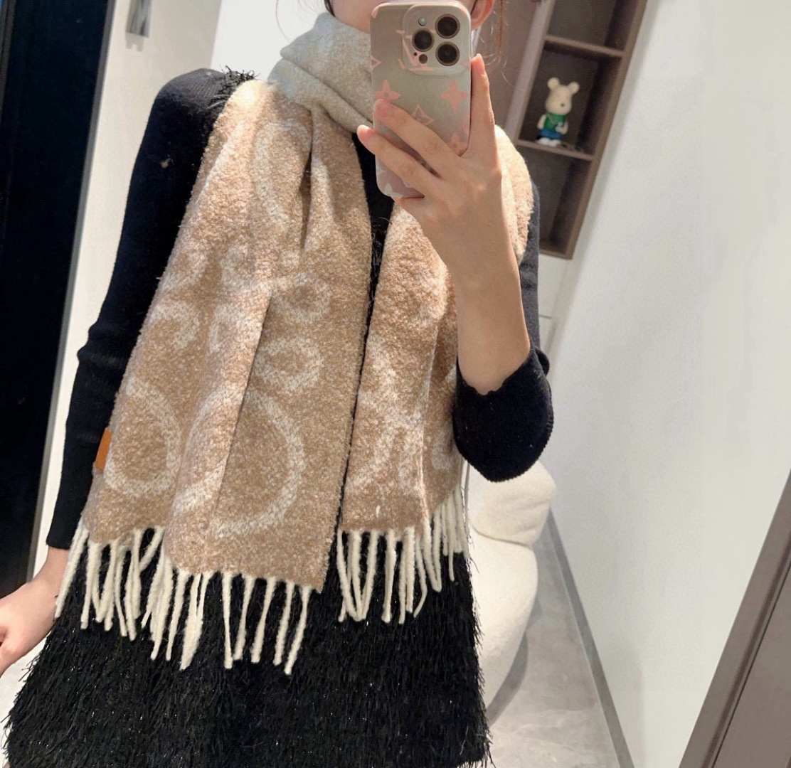 Loewe 로에베 바르셀로나 커스텀 로고 스카프 머플러 목도리