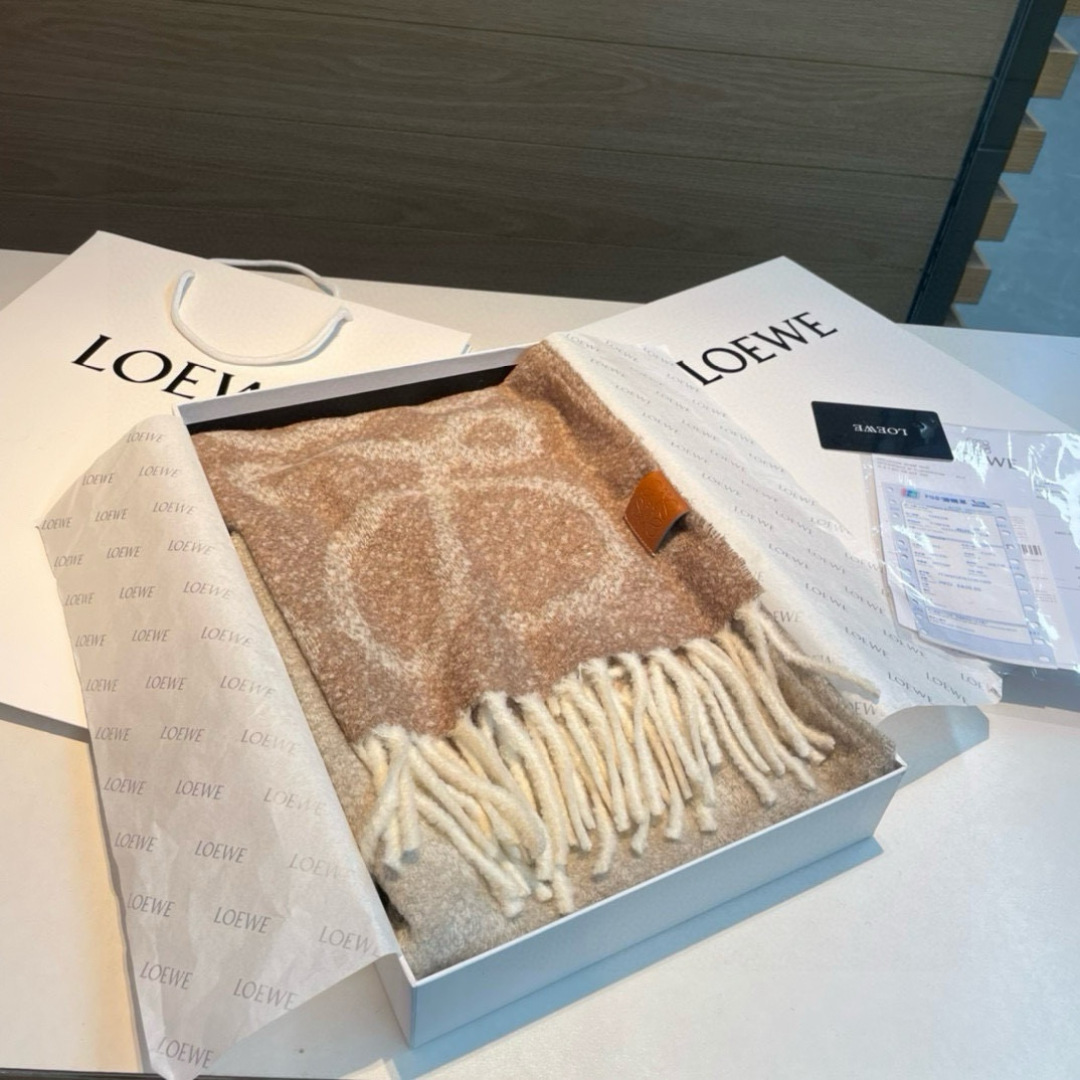 Loewe 로에베 바르셀로나 커스텀 로고 스카프 머플러 목도리