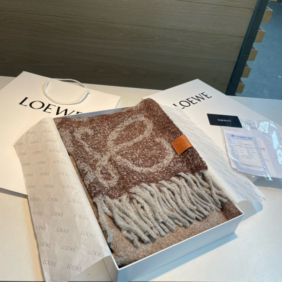 Loewe 로에베 바르셀로나 커스텀 로고 스카프 머플러 목도리
