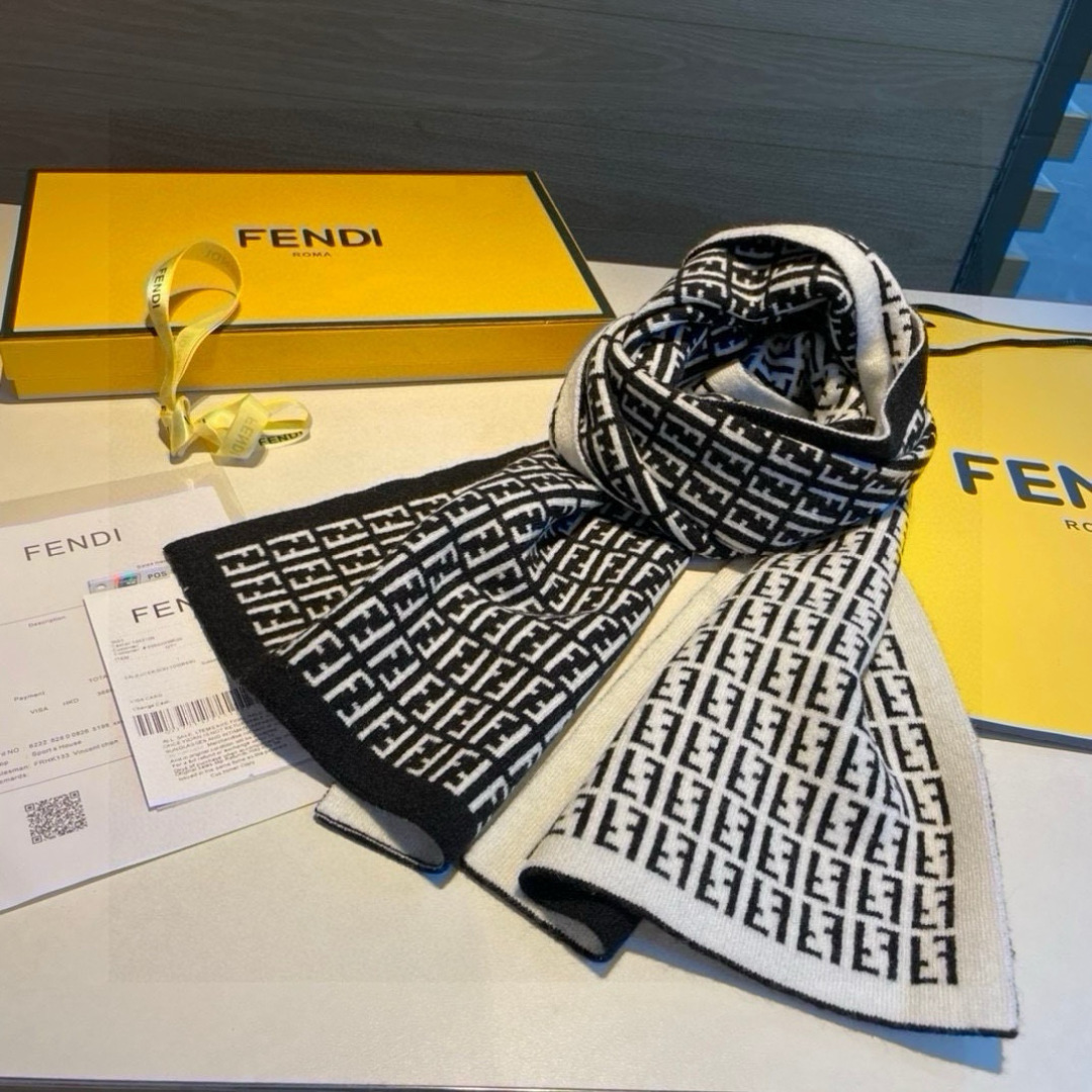 Fendi 펜디 양면 니트 스카프 머플러 목도리