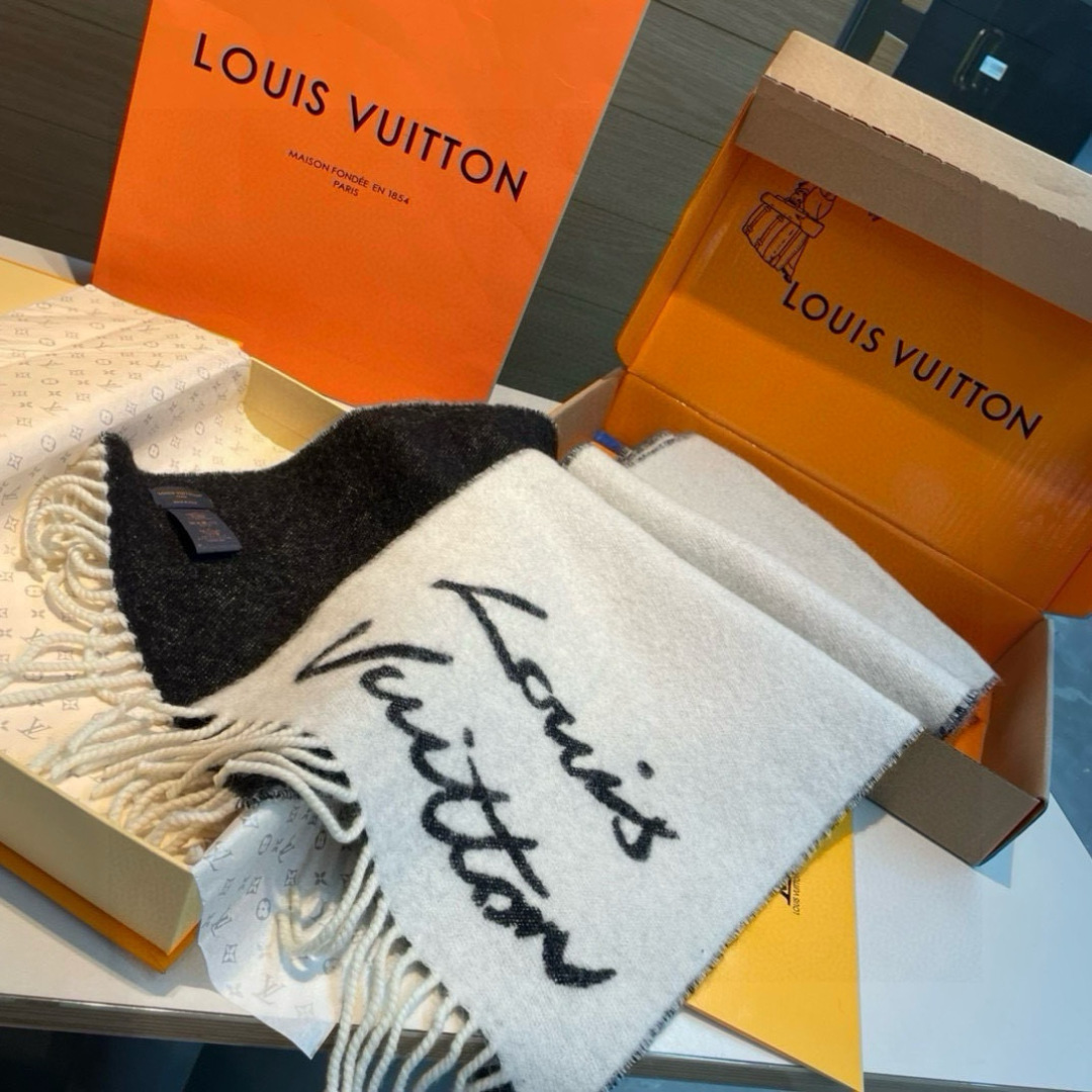 Louis Vuitton Fluffygram LV 루이비통 스카프 머플러 목도리