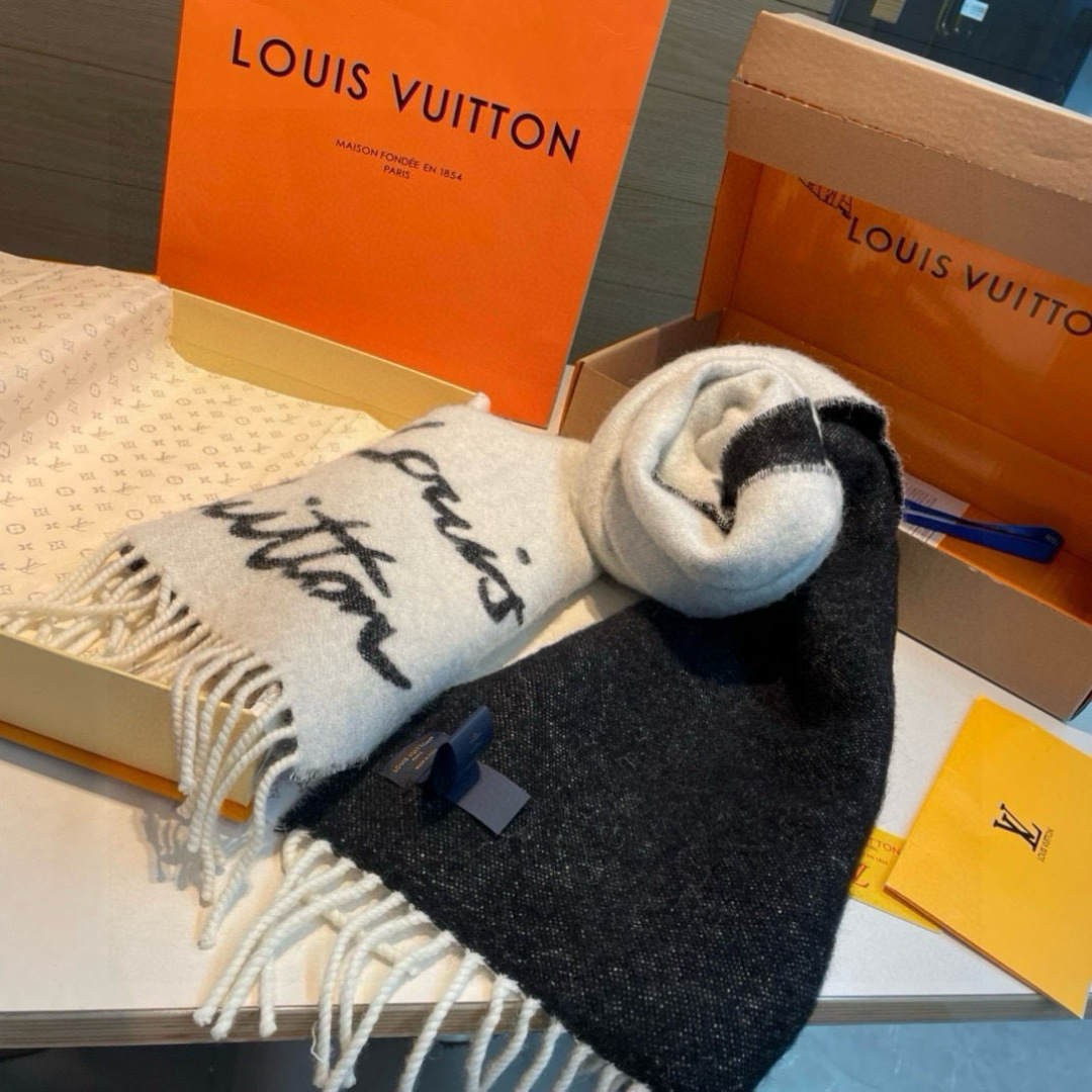 Louis Vuitton Fluffygram LV 루이비통 스카프 머플러 목도리