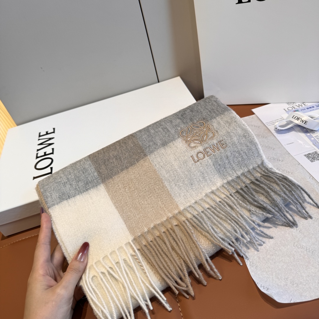 LOEWE 로에베 클래식 캐시미어 머플러 목도리