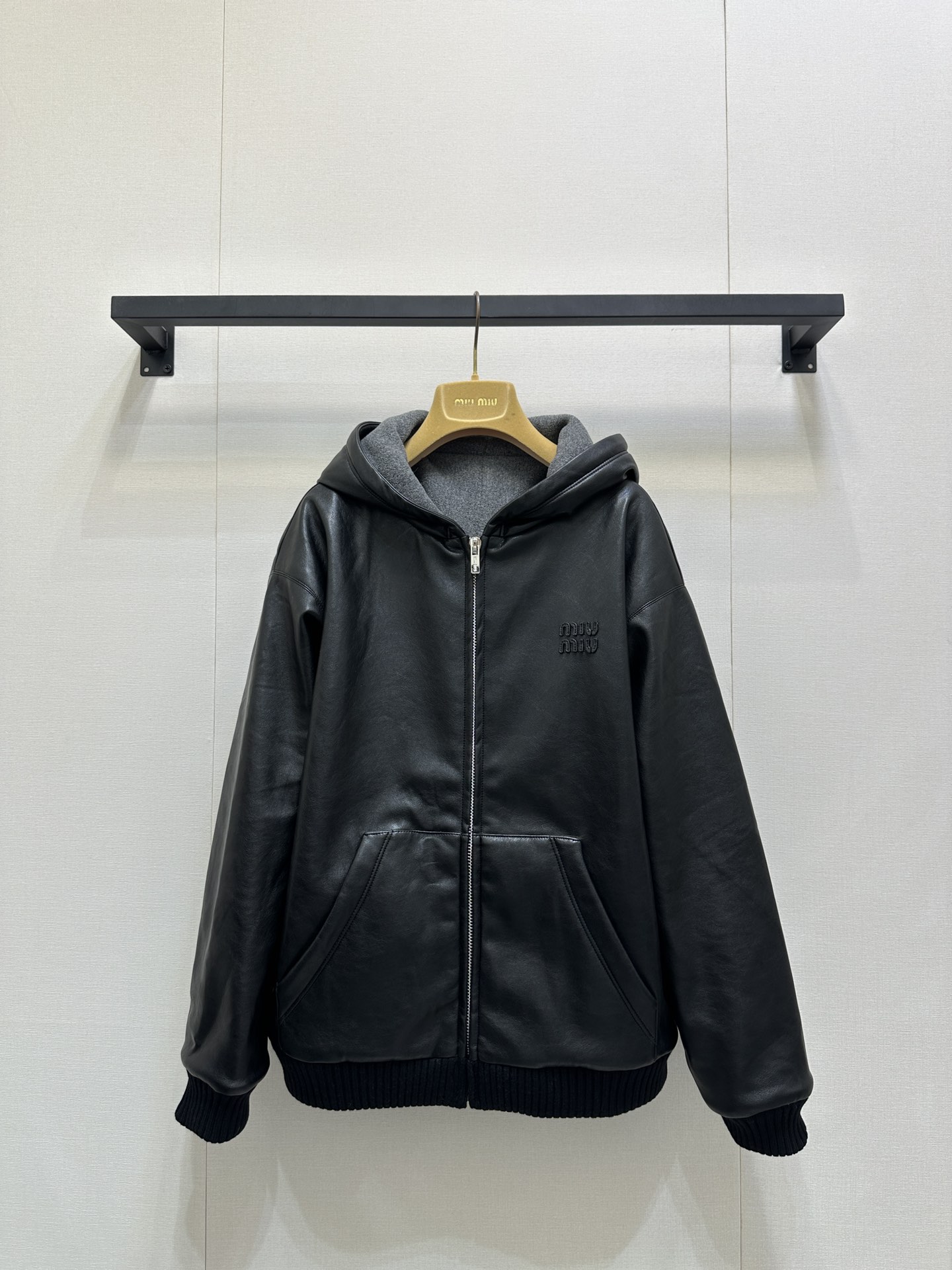 miumiu 미우미우 후드 집업 레더 가죽 자켓 재킷 의류