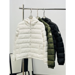 Moncler Laveraet 몽클레어 몽클레르 후드 숏다운 패딩 점퍼 의류