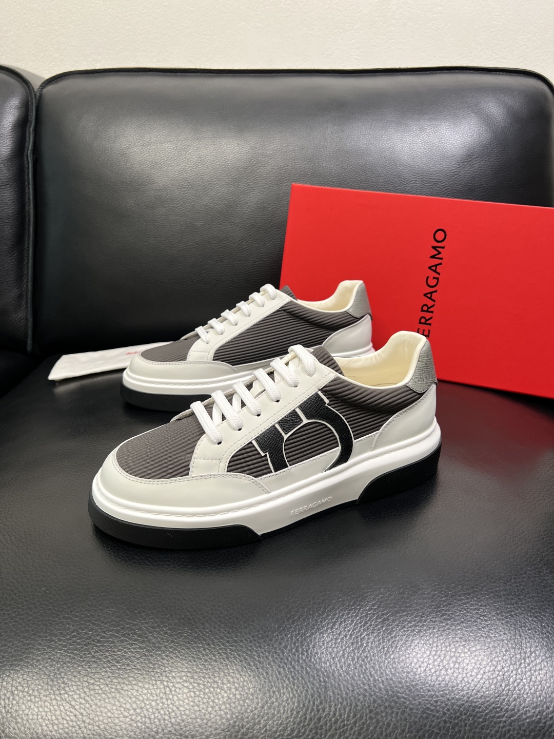 Ferragamo 페라가모 최고급 수제 스니커즈 신발