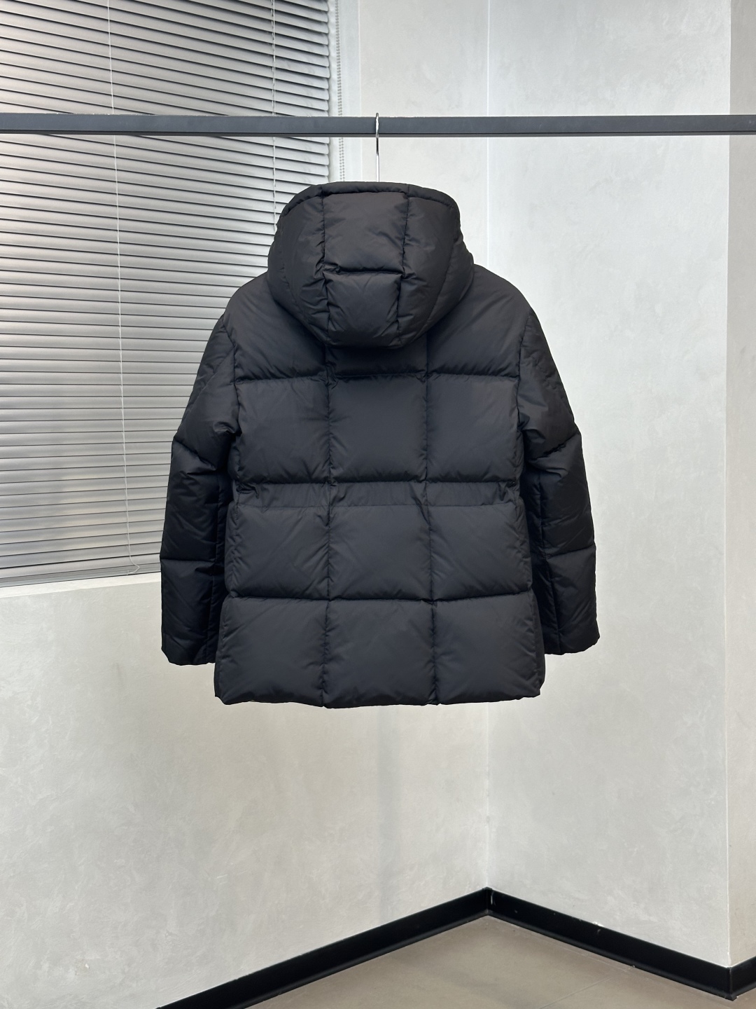 Moncler Agneux 몽클레어 몽클레르 여성 스퀘어 퀼팅 후드 숏 다운 재킷 패딩 점퍼 의류