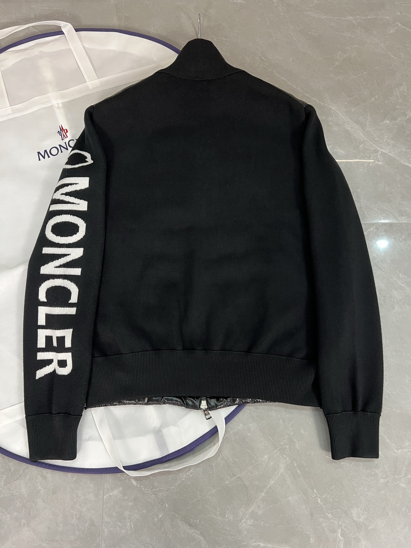 Moncler 몽클레어 몽클레르 다운 니트 재킷 자켓 의류