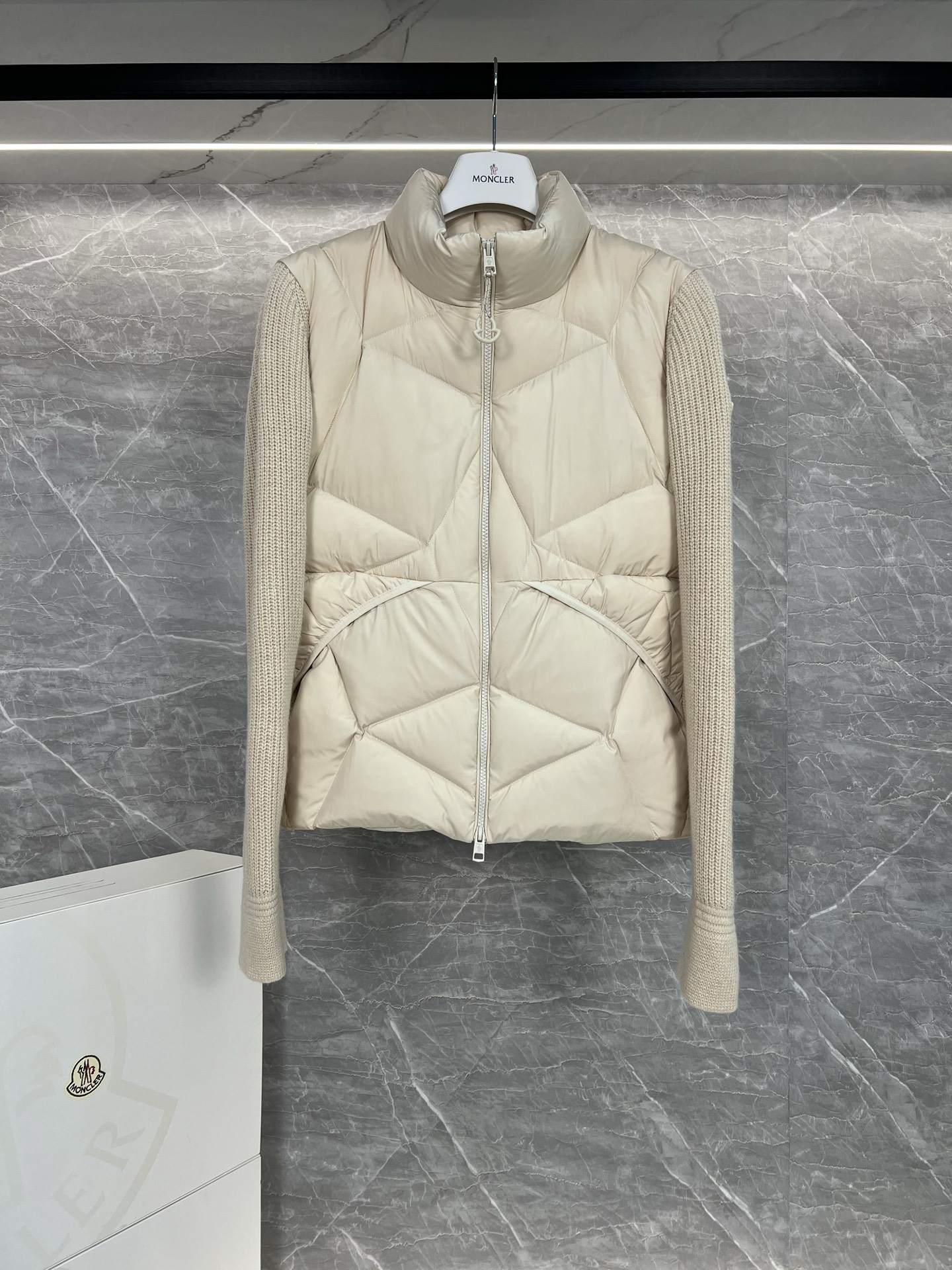 Moncler 몽클레어 몽클레르 다운 니트 재킷 자켓 의류