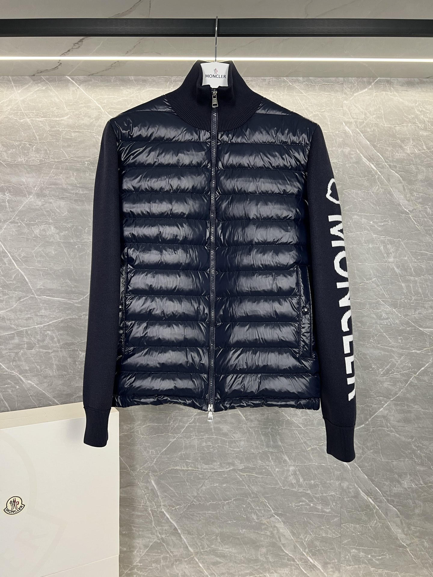 Moncler 몽클레어 몽클레르 다운 니트 재킷 자켓 의류