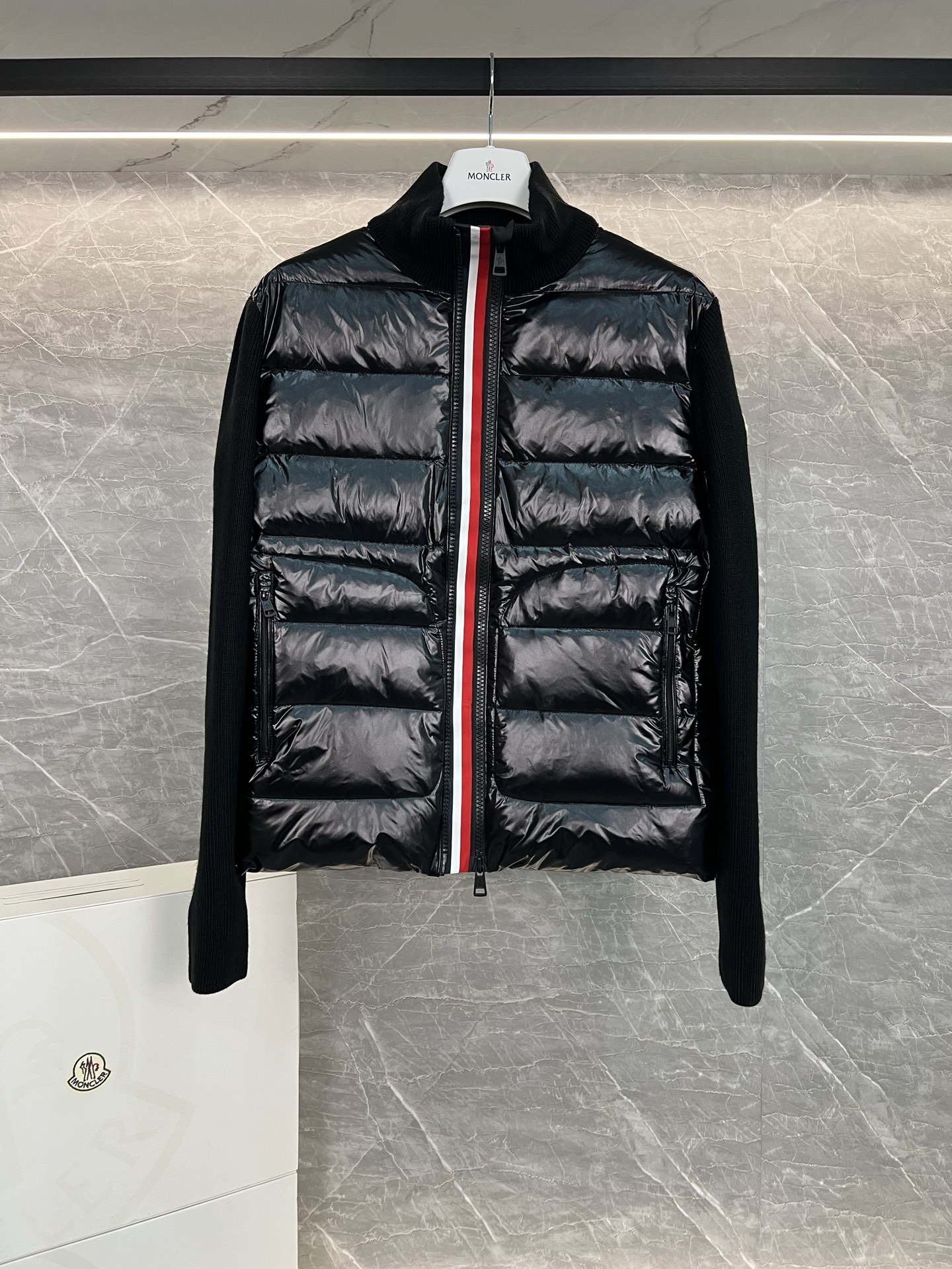 Moncler 몽클레어 몽클레르 남성 다운 재킷 자켓 의류