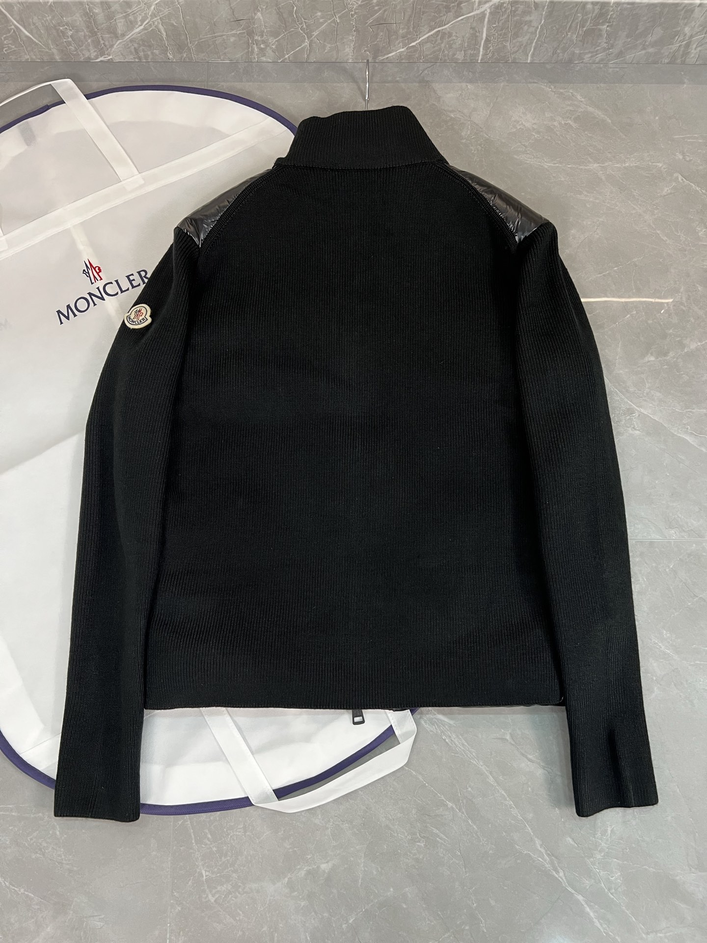 Moncler 몽클레어 몽클레르 남성 다운 재킷 자켓 의류