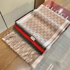 Gucci 구찌 클래식 GG 로고 머플러 목도리