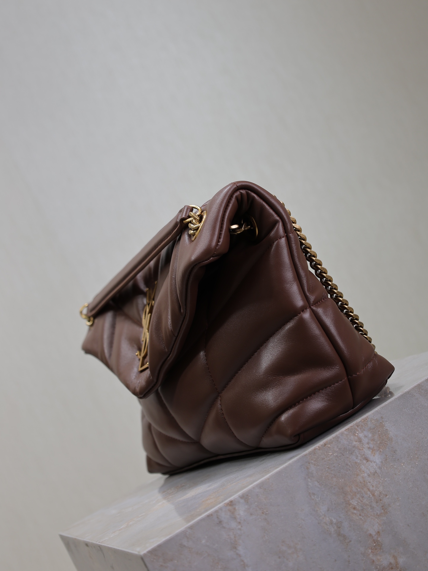 YSL Loulou Puffer 생로랑 체인백 가방 (커피색·골드 메탈)