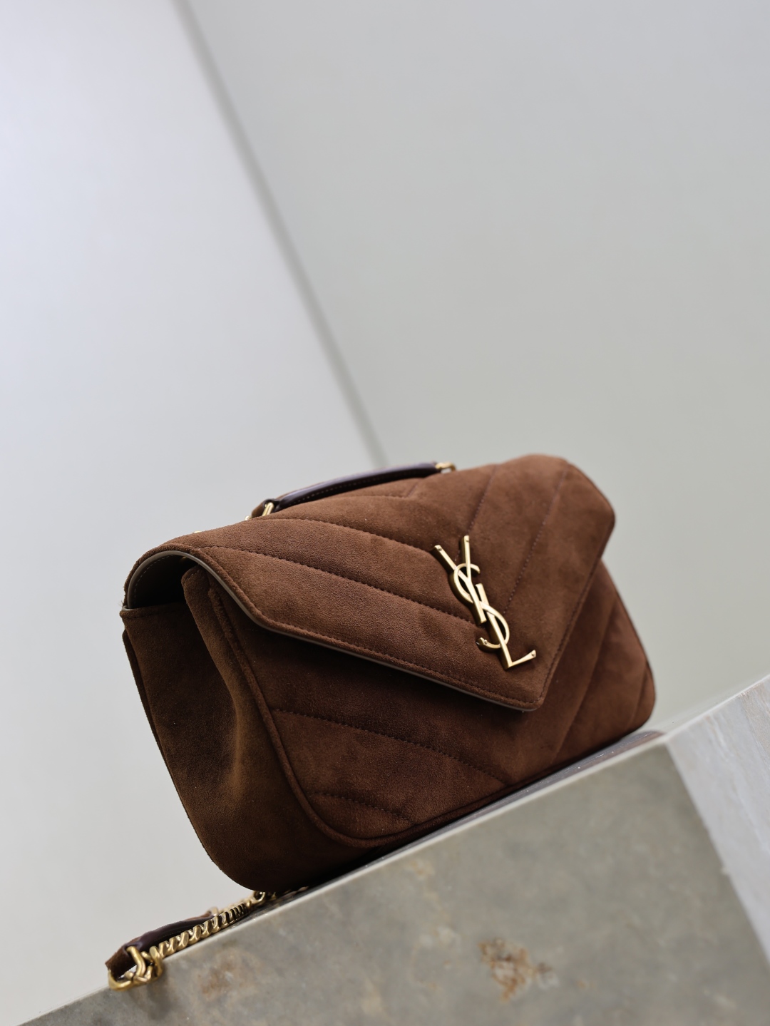 YSL LouLou 생로랑 숄더백 미디움백 가방 (스웨이드 버전·24cm)