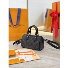 LV 루이비통 Nano Speedy 백 토트백 숄더백 가방 (M26573 / 모노그램 블랙)