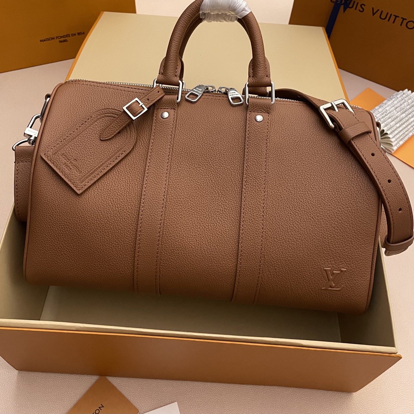LV 루이비통 Keepall Bandoulière 35 키폴 여행가방 토트백 가방 (M15249 블랙 / M25980 브라운)