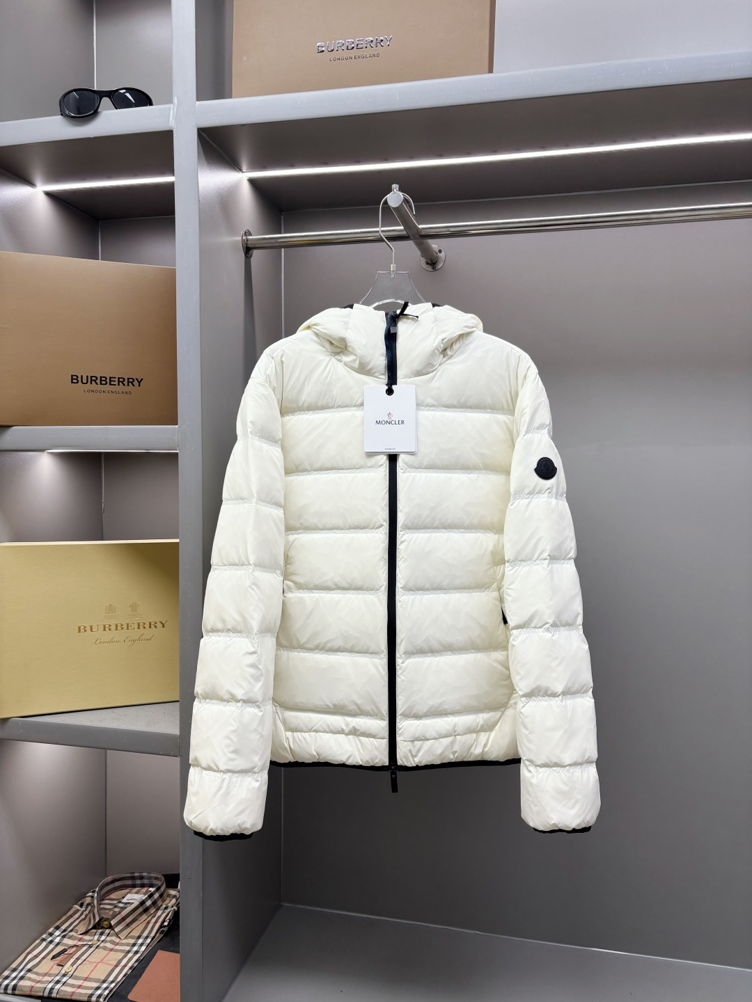 Moncler 몽클레어 몽클레르 배색 로고 패딩 점퍼 자켓 의류