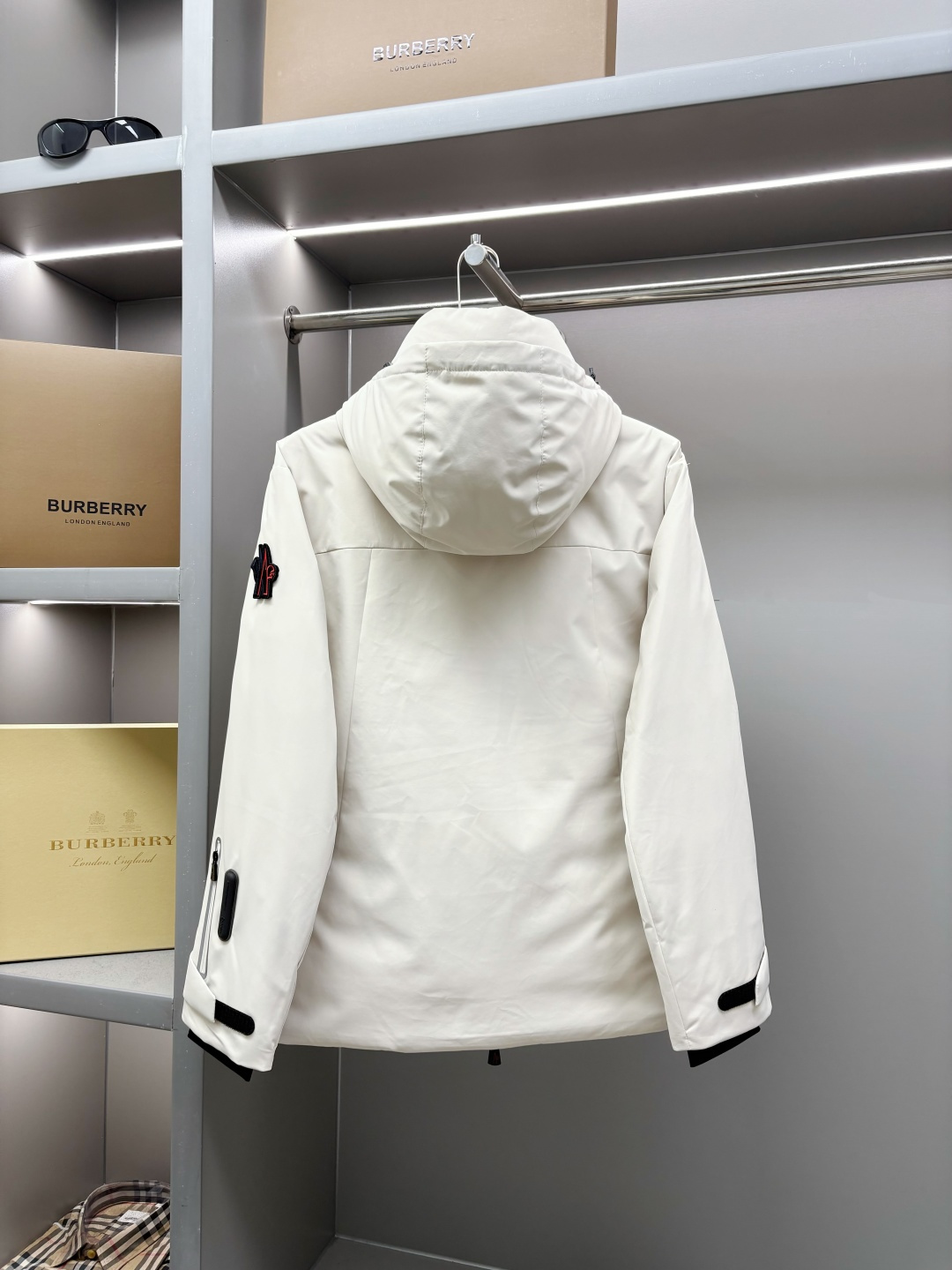 Moncler 몽클레어 몽클레르 후드 다운 재킷 자켓 점퍼 의류