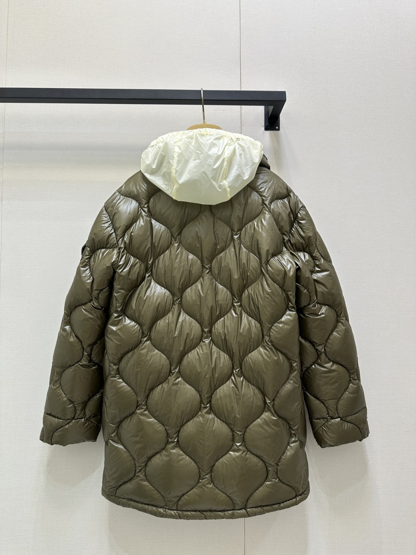 Moncler 몽클레어 몽클레르 경량 미들 롱 다운 자켓 패딩 점퍼 의류