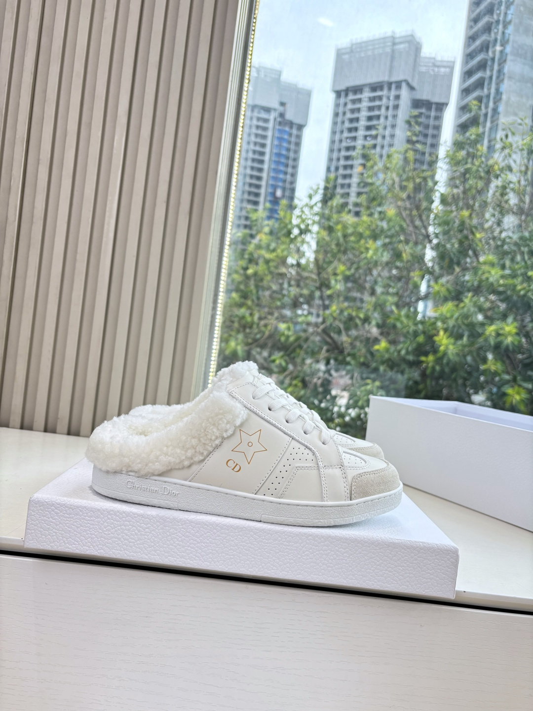Dior CD 디올 C’est 스니커즈 뮬 신발