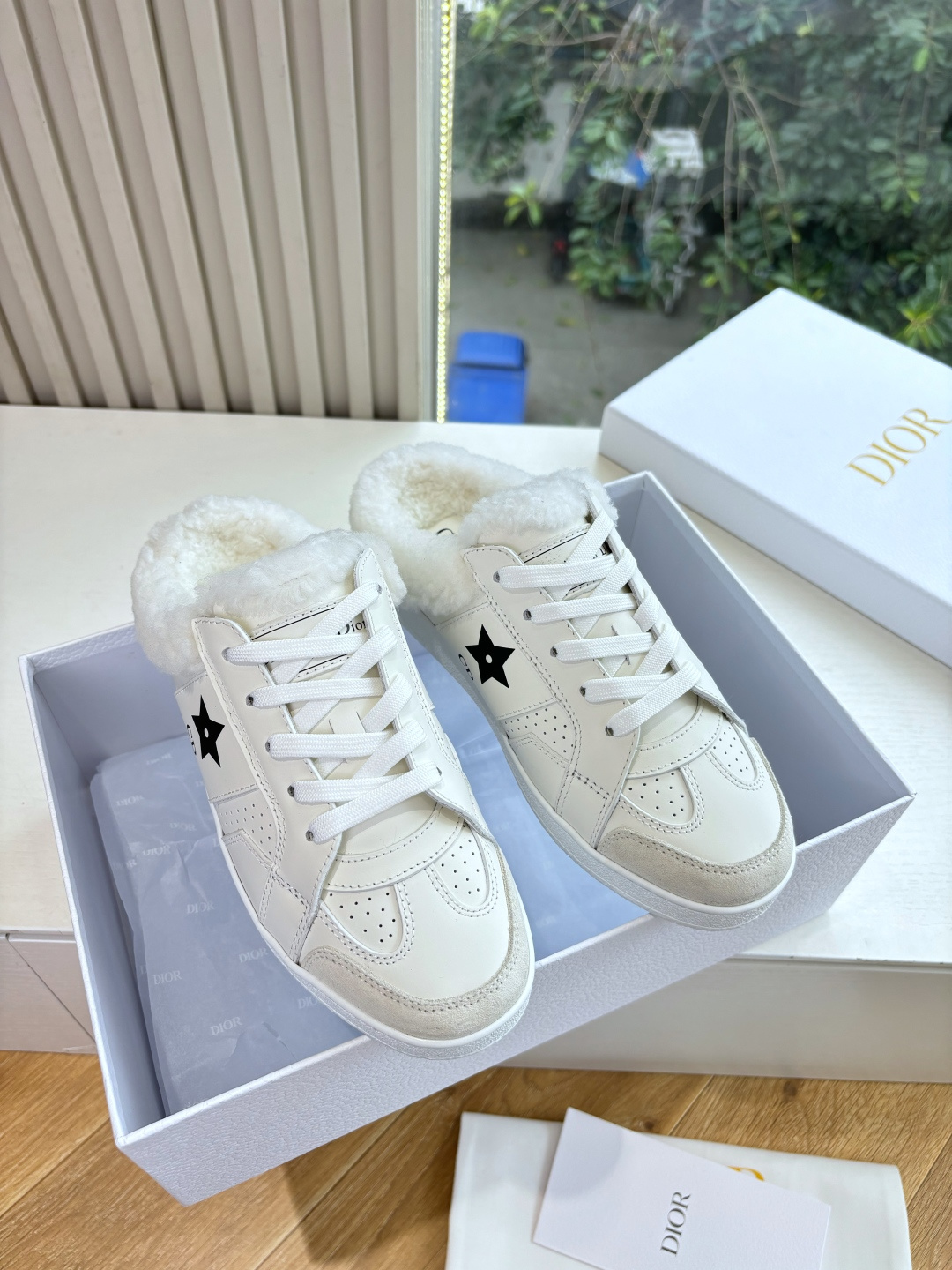 Dior CD 디올 C’est 스니커즈 뮬 신발