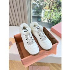 miumiu 미우미우 양털 스니커즈 신발