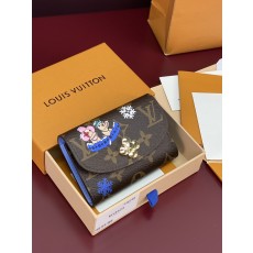 LV 루이비통 M15320 Vivienne Wintery Travel 시리즈 여권 케이스 지갑