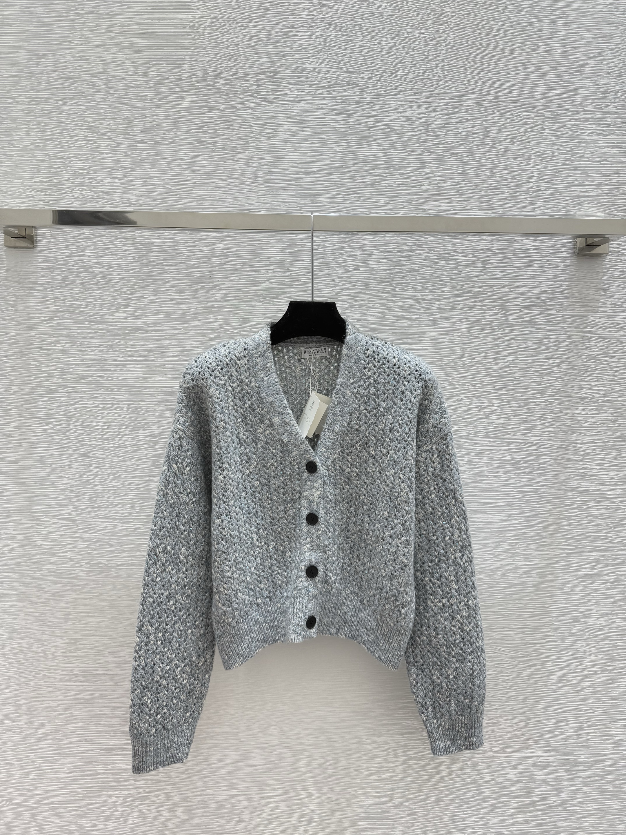 brunello cucinelli BC 브루넬로 쿠치넬리 단색 스팽글 펀칭 V넥 니트 가디건 의류