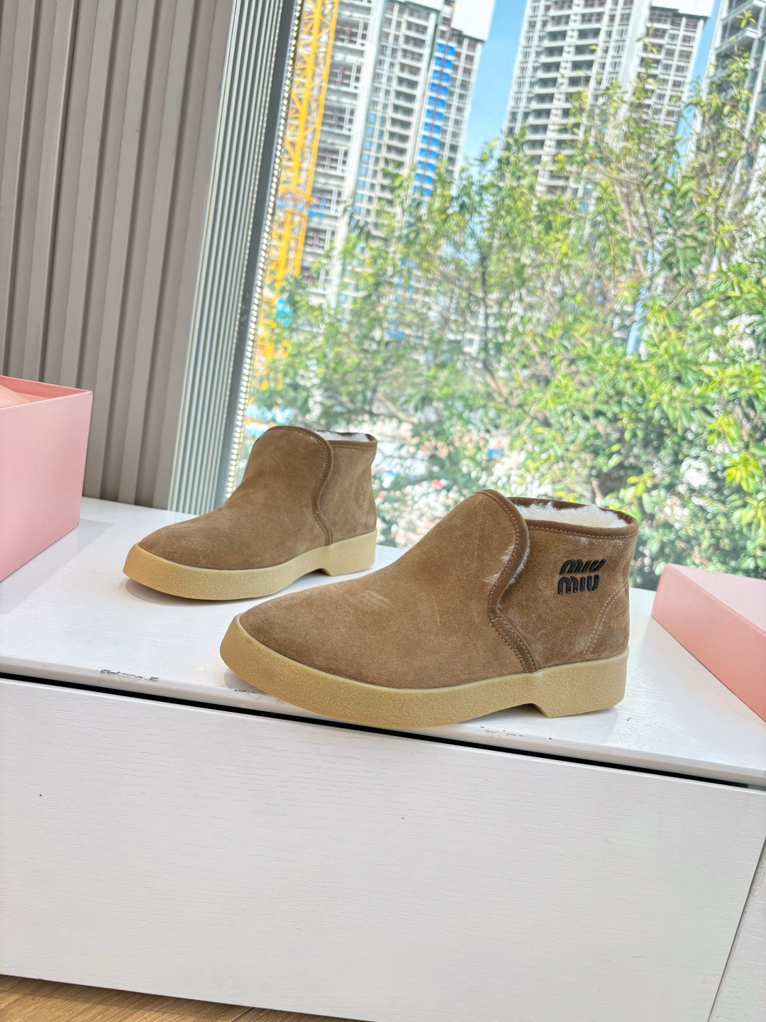 miumiu 미우미우 퍼 플리스 부츠 신발