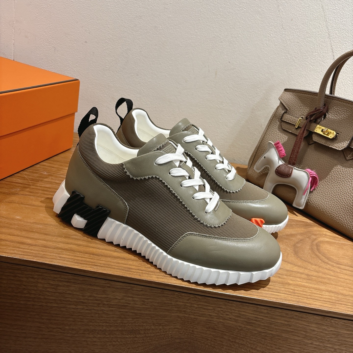 Hermes 에르메스 커플 시리즈 스니커즈 신발