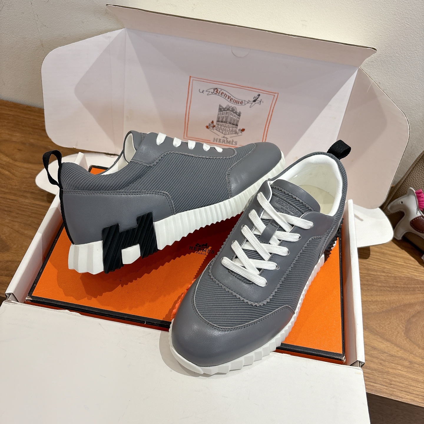 Hermes 에르메스 커플 시리즈 스니커즈 신발